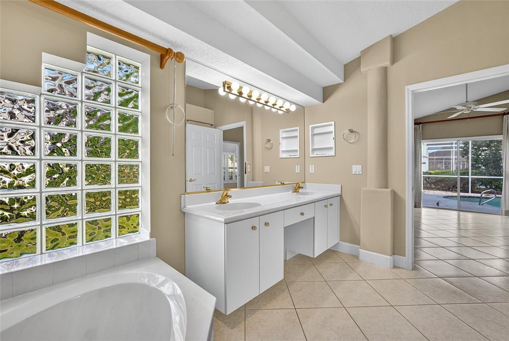 Bathroom, Dual Sink Vanities, Interior