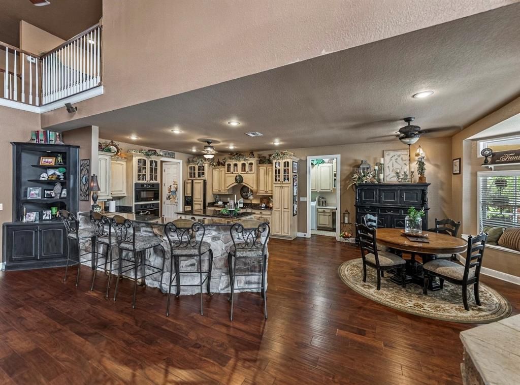 Dining room, Interior, Kitchen, Recessed Lighting, Wood Texture Flooring