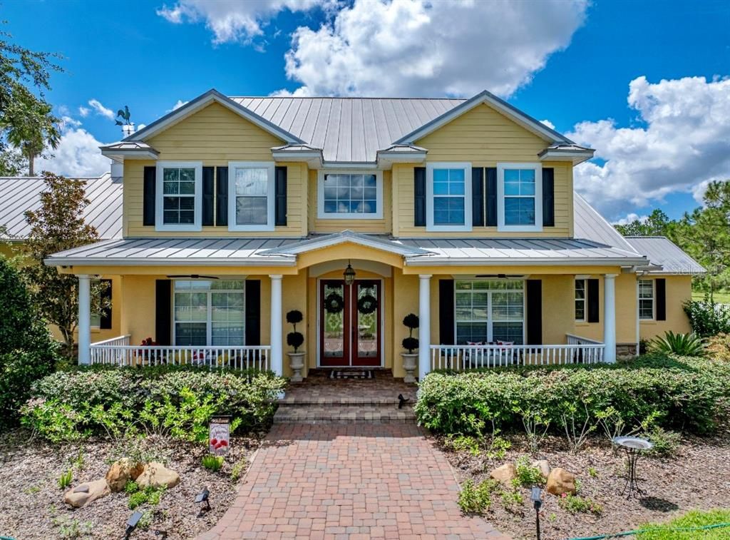 Exterior, Facade, Farmhouse