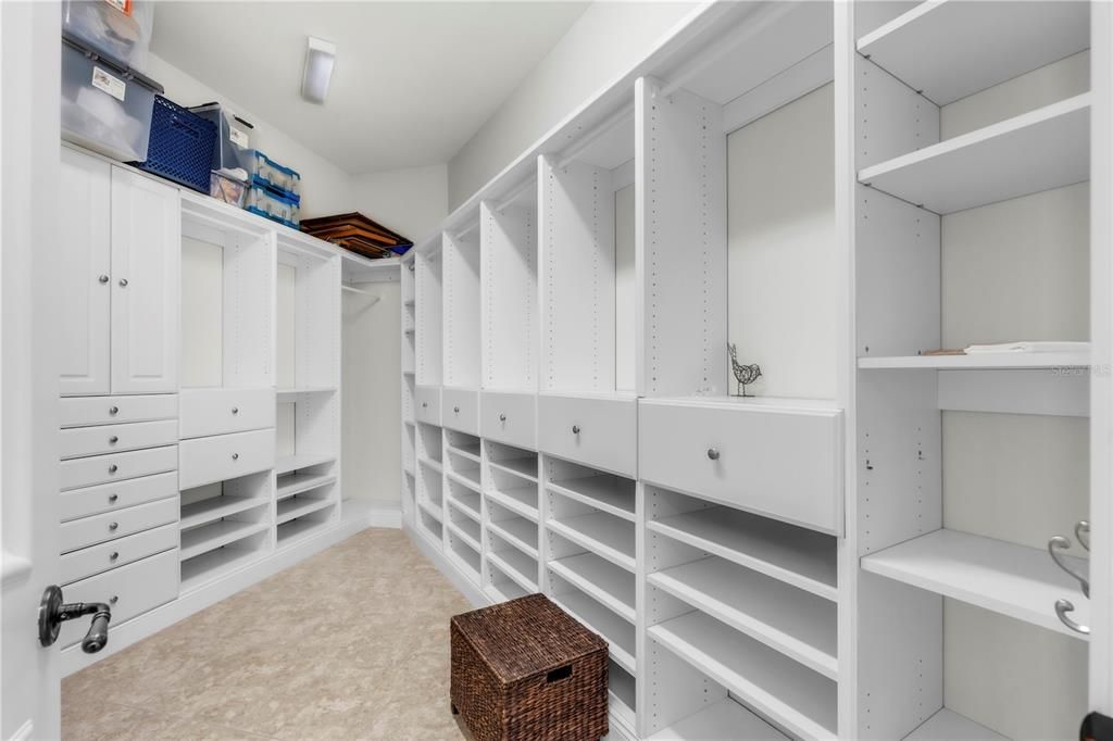 Interior, Walk-in Closets