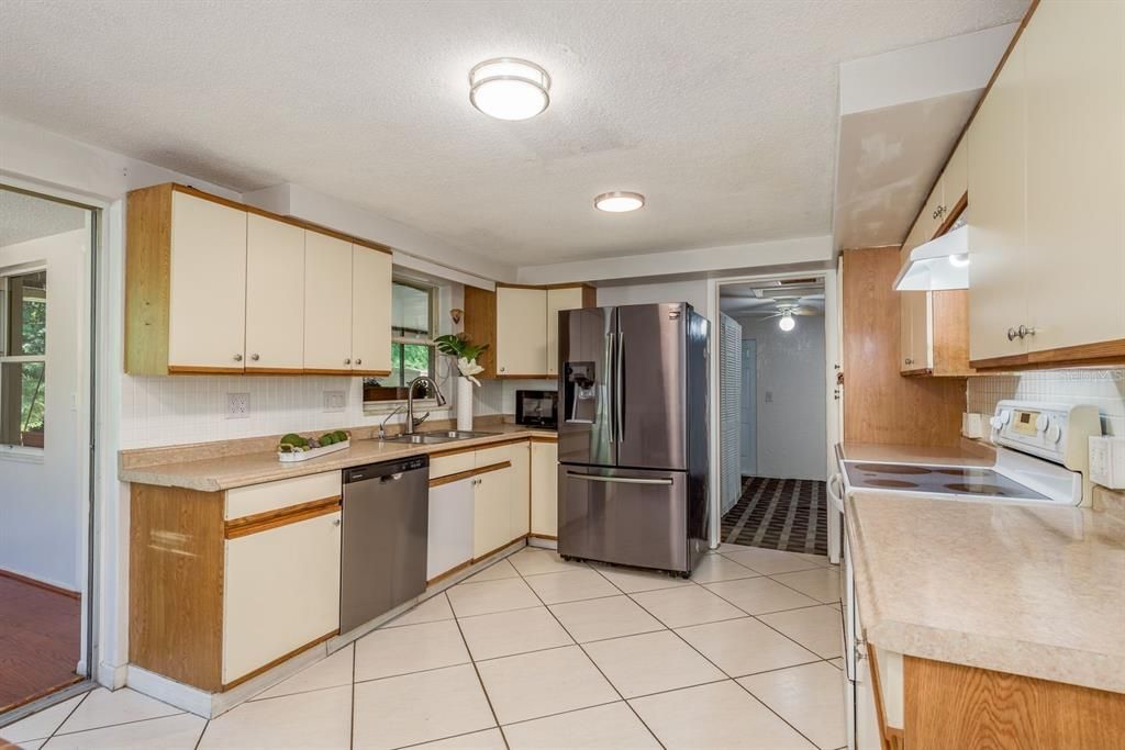 Interior, Kitchen, Recessed Lighting