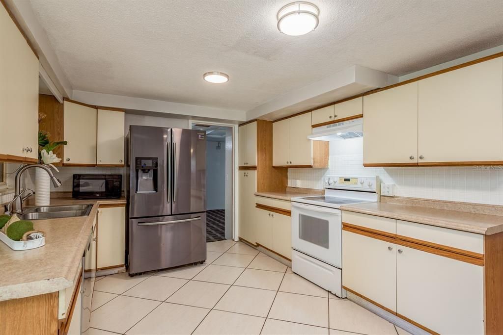 Interior, Kitchen, Recessed Lighting