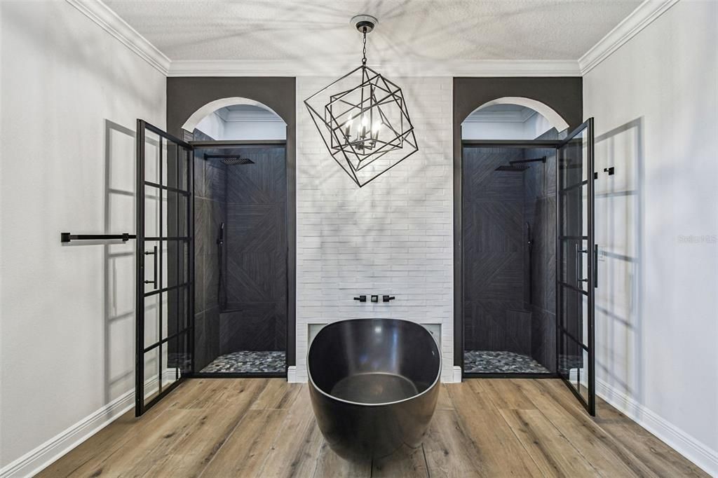 Bathroom, Free Standing Baths, Interior, Pendant Lights, Wood Texture Flooring