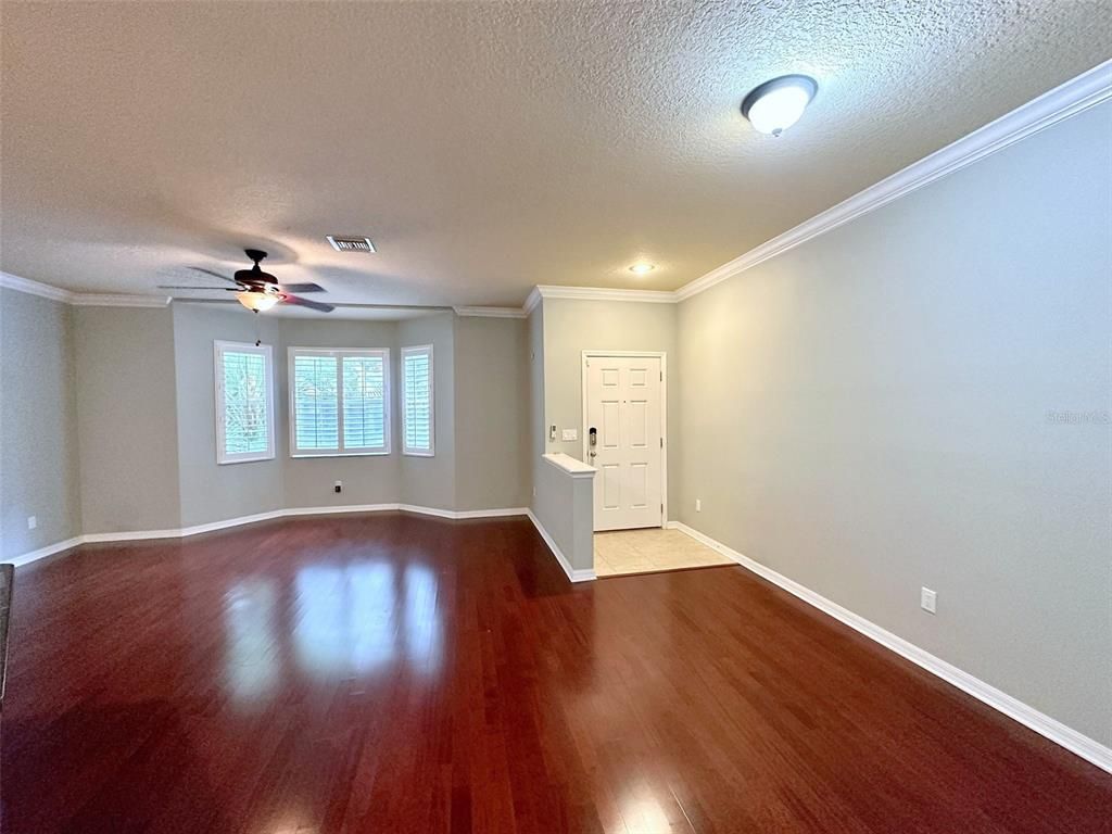 Empty room, Interior, Recessed Lighting, Wood Texture Flooring