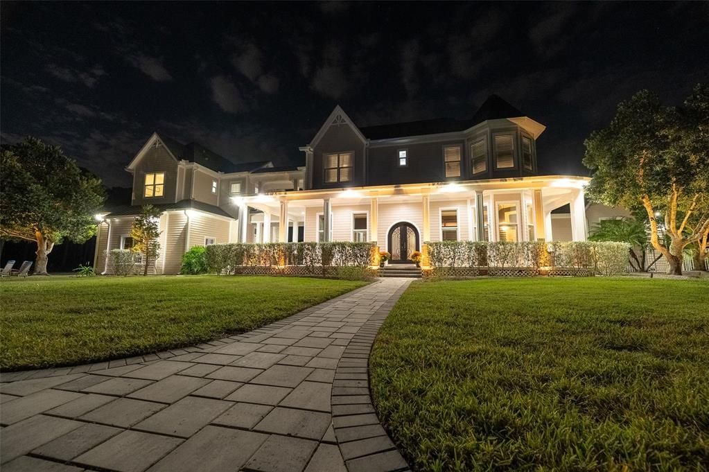 Backyard, Exterior, Facade, Farmhouse