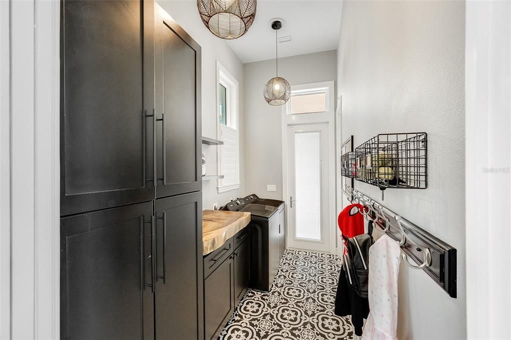 Bathroom, Interior, Pendant Lights