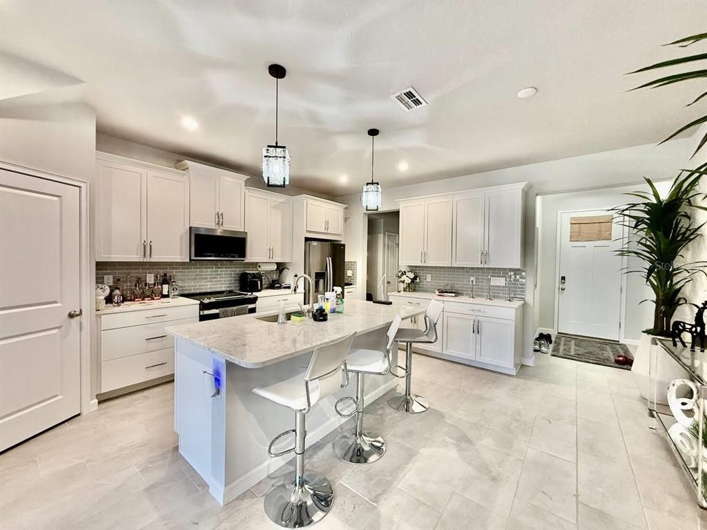 Interior, Kitchen, Pendant Lights, Recessed Lighting, Stainless Steel Appliances