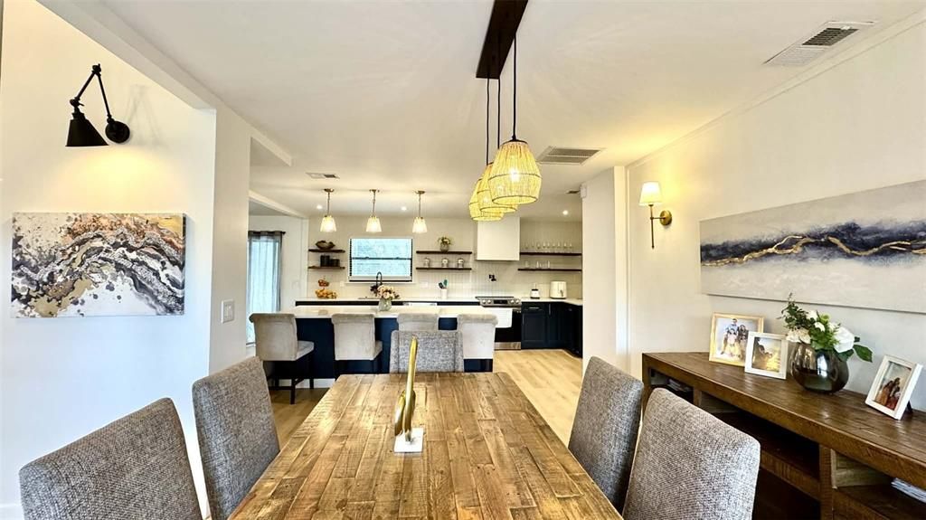 Dining room, Interior, Kitchen, Pendant Lights, Recessed Lighting, Wood Texture Flooring