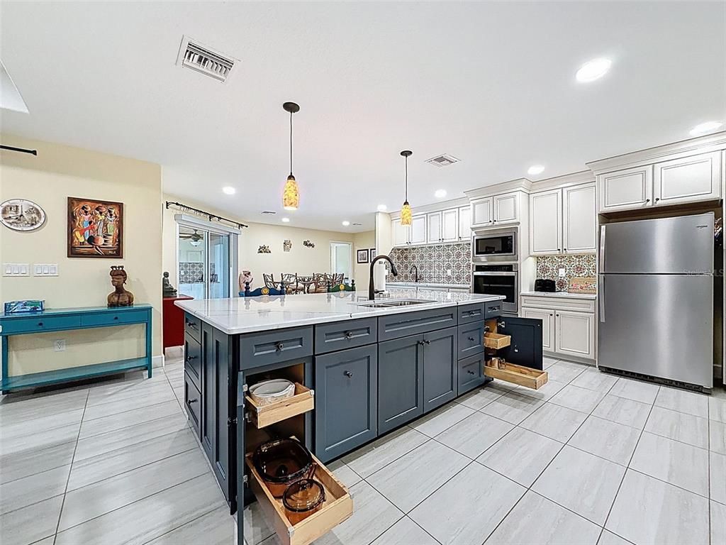 Interior, Kitchen, Pendant Lights, Recessed Lighting, Stainless Steel Appliances