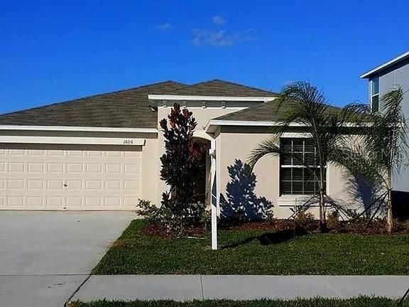 Attached, Exterior, Facade, None