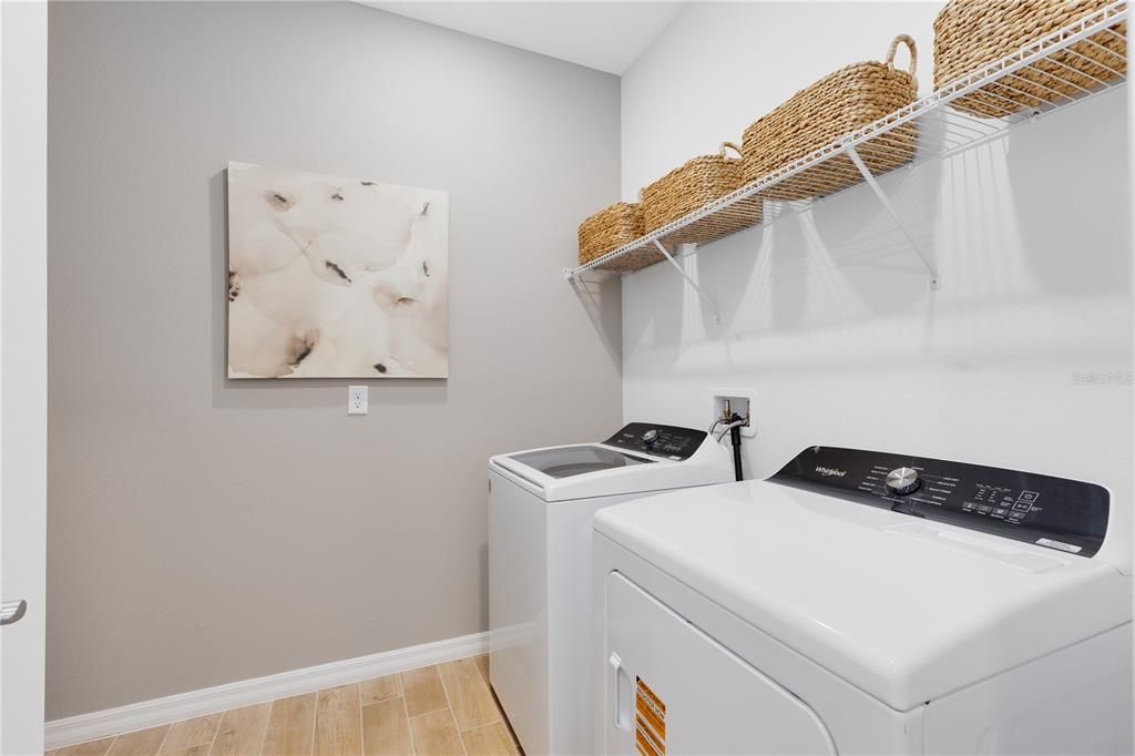 Interior, Washer, Wood Texture Flooring