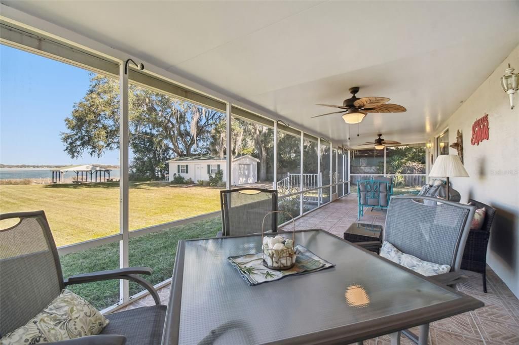 Interior, Sun Room, Water