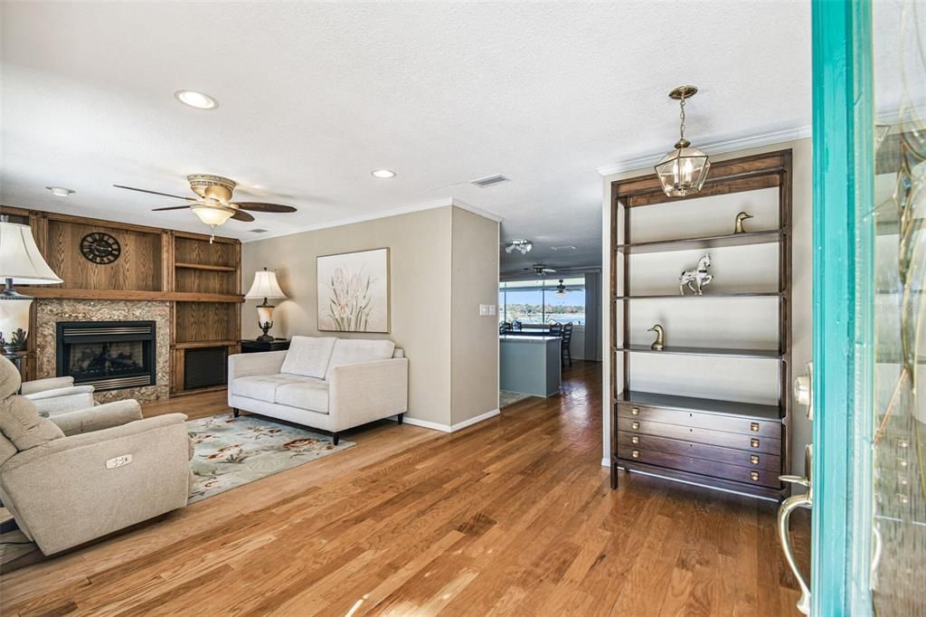 Fireplace, Interior, Living room, Pendant Lights, Recessed Lighting, Wood Texture Flooring