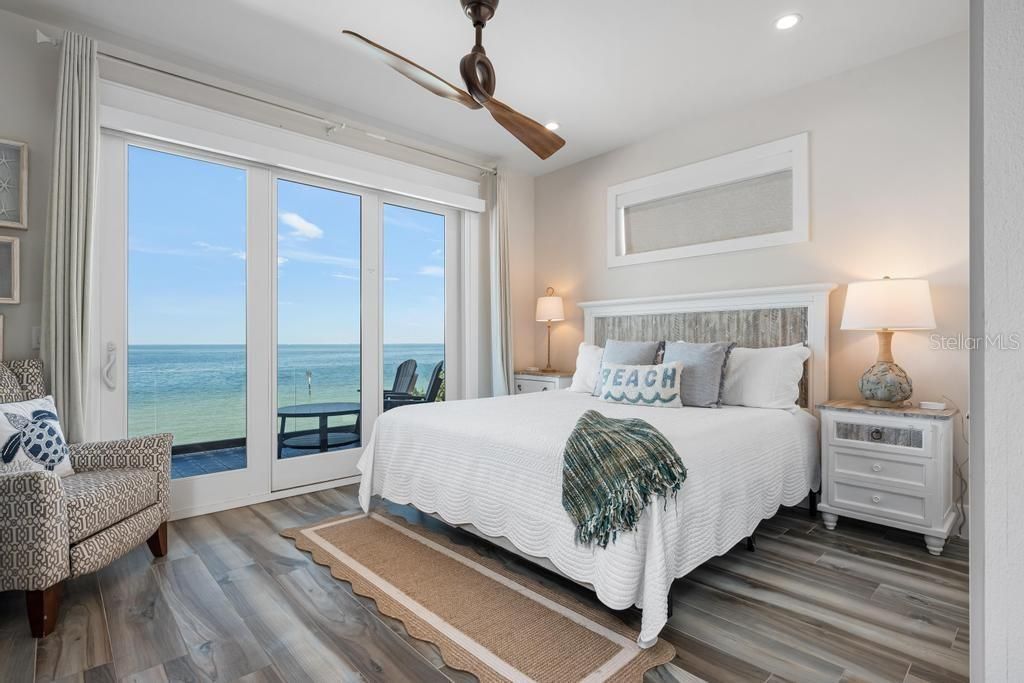 Bedroom, Interior, Recessed Lighting, Water, Wood Texture Flooring