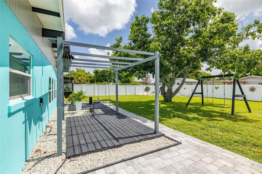 Backyard, Exterior, Playground