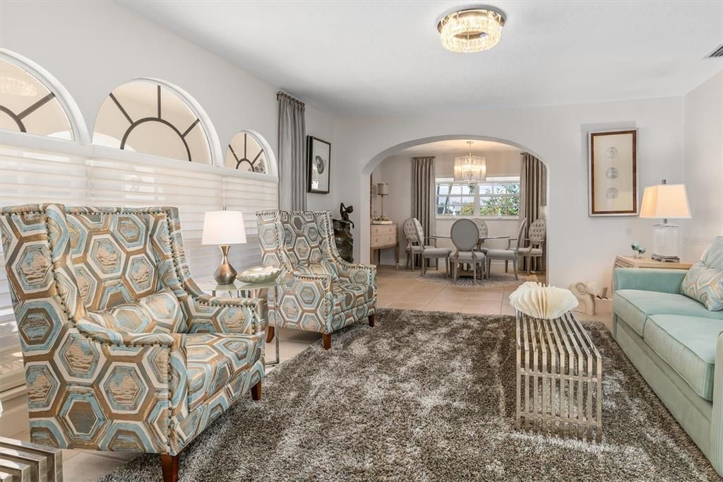 Chandelier, Dining room, Interior
