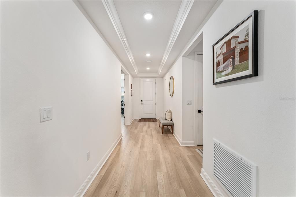 Interior, Recessed Lighting, Wood Texture Flooring