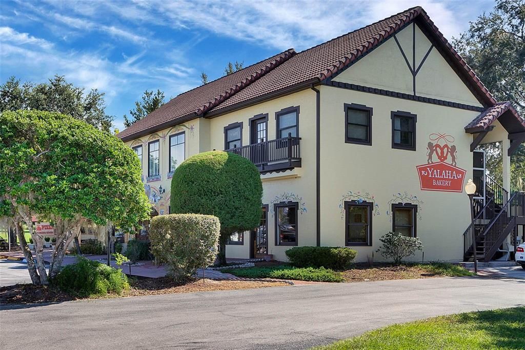 Exterior, Facade, Spanish Mediterranean