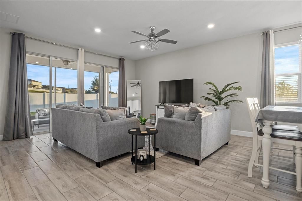 Interior, Living room, Recessed Lighting, Water, Wood Texture Flooring