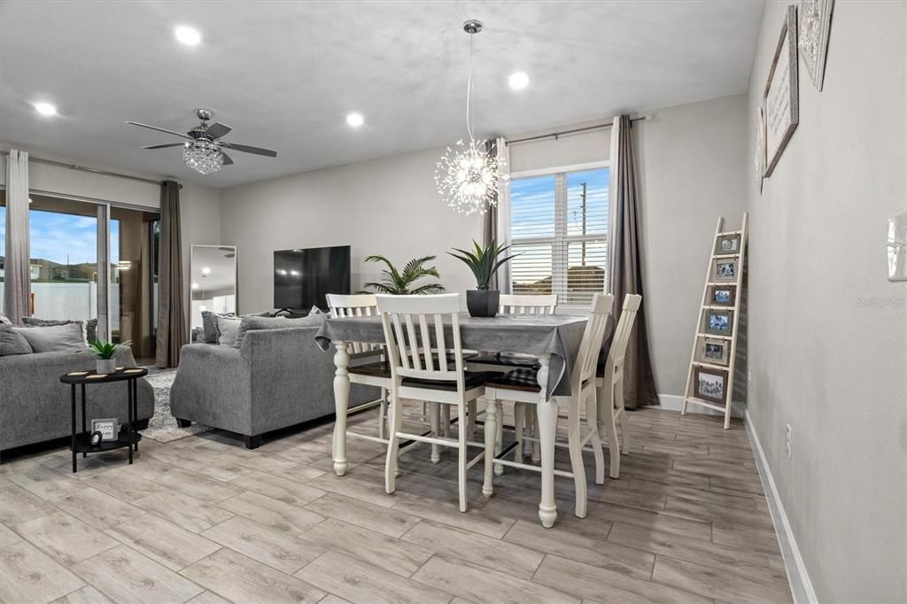 Chandelier, Dining room, Interior, Living room, Pendant Lights, Recessed Lighting, Water, Wood Texture Flooring