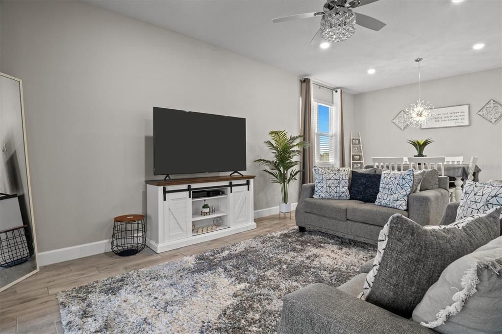 Dining room, Interior, Living room, Recessed Lighting, Wood Texture Flooring