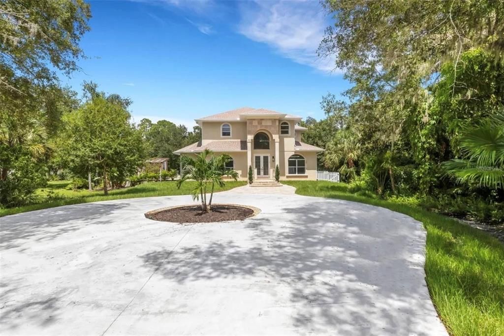 Backyard, Exterior, Facade, Mediterranean