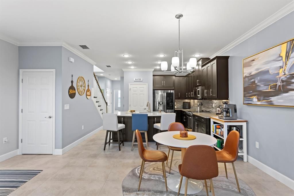 Dining room, Interior, Kitchen, Pendant Lights, Recessed Lighting, Stainless Steel Appliances