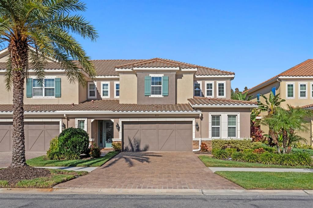 Attached, Exterior, Facade, Mediterranean