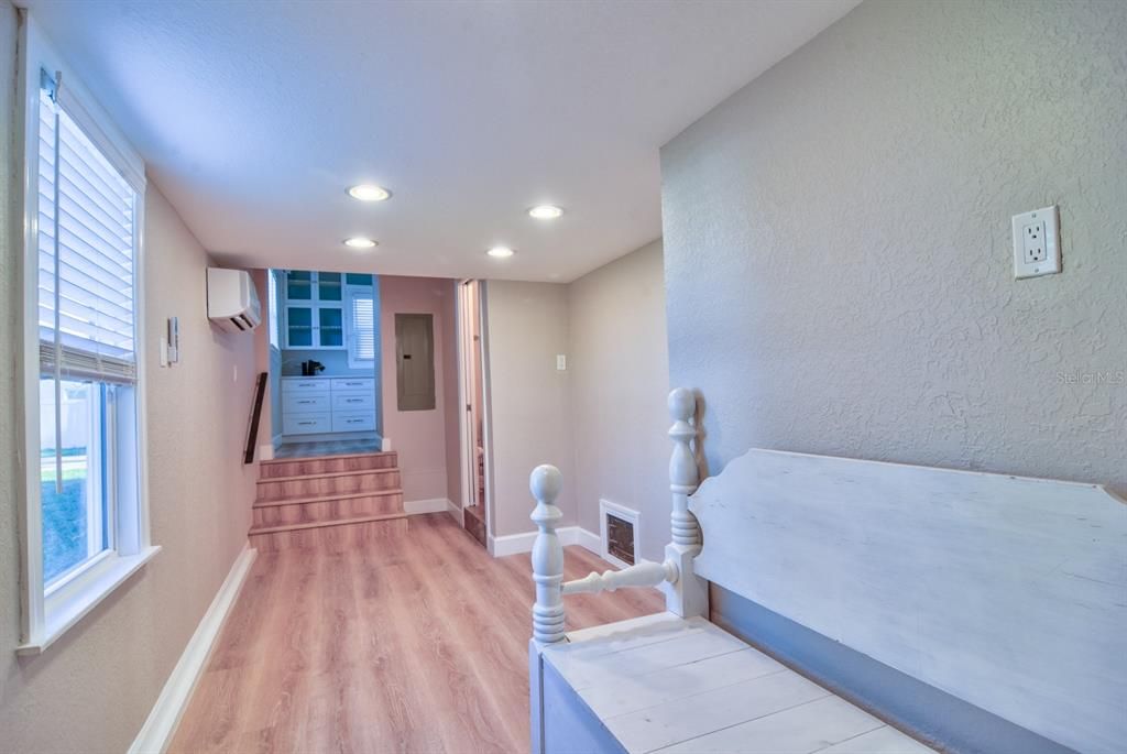 Interior, Recessed Lighting, Wood Texture Flooring