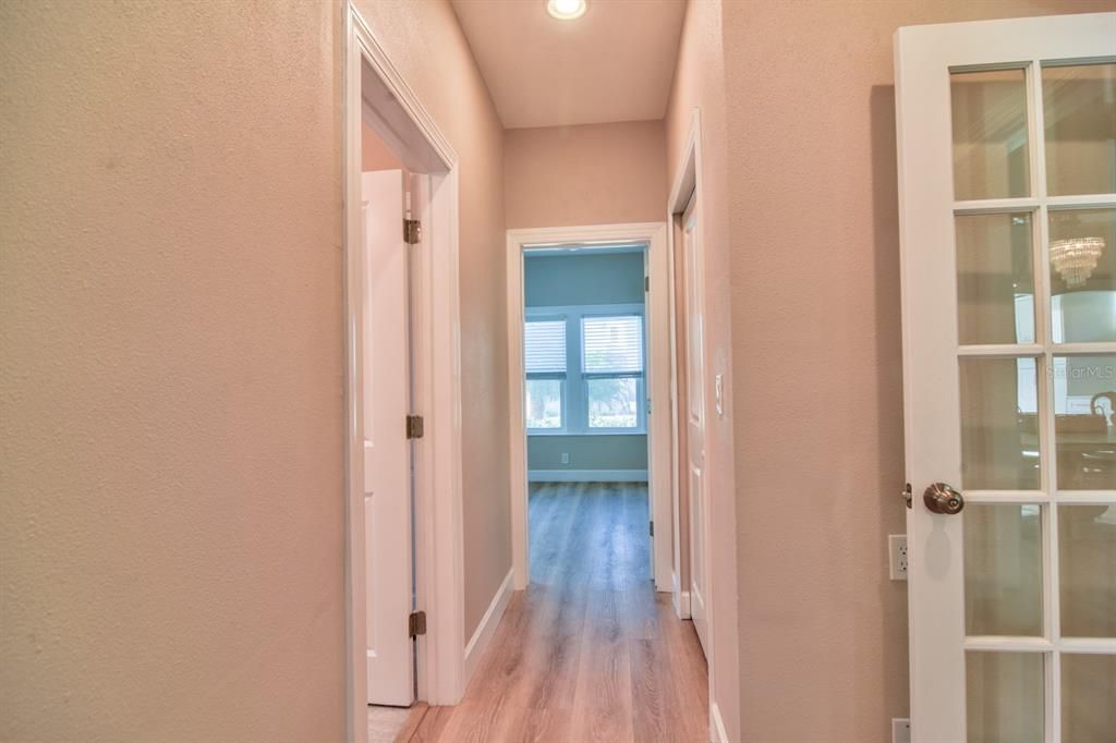 Interior, Recessed Lighting, Wood Texture Flooring