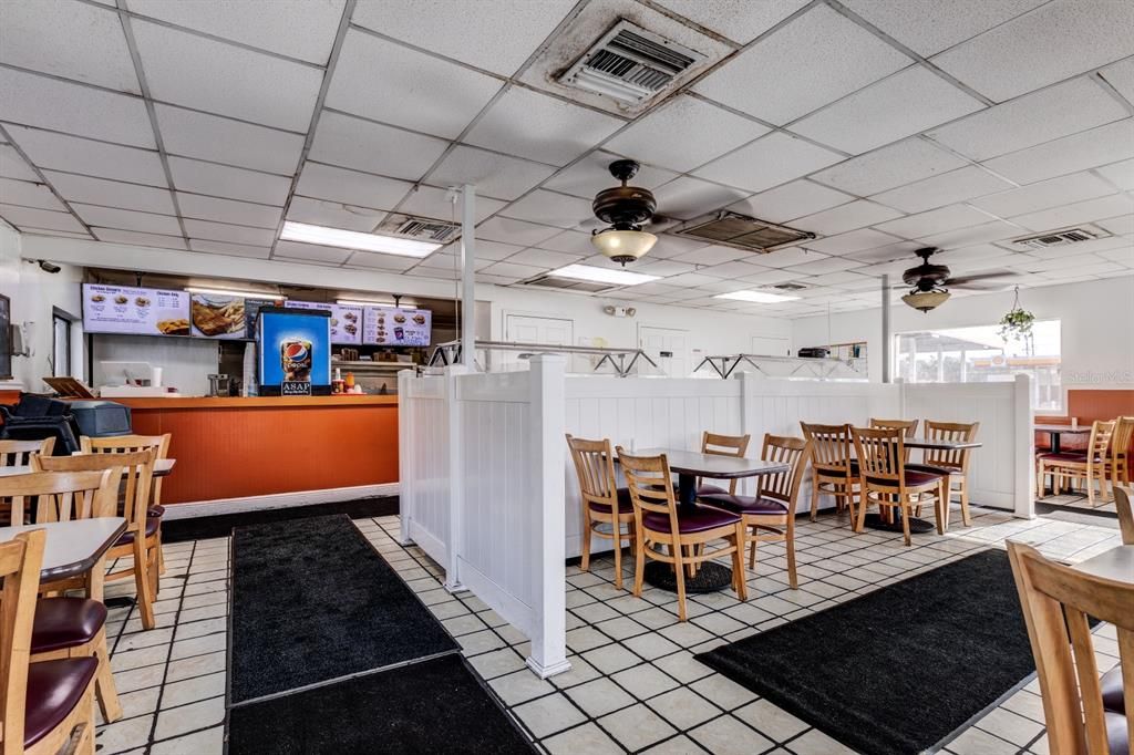 Dining room, Interior