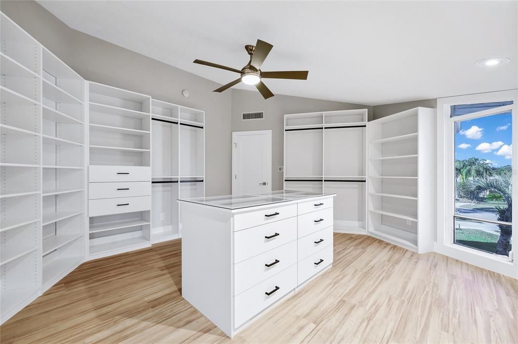 Interior, Recessed Lighting, Walk-in Closets, Wood Texture Flooring