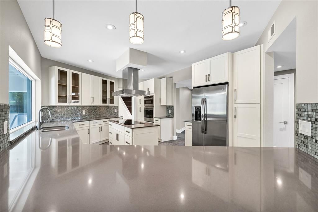 Interior, Kitchen, Pendant Lights, Recessed Lighting, Stainless Steel Appliances