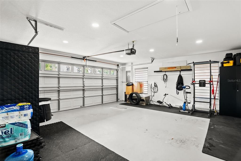 Fitness Equipment, Garage, Interior, Recessed Lighting