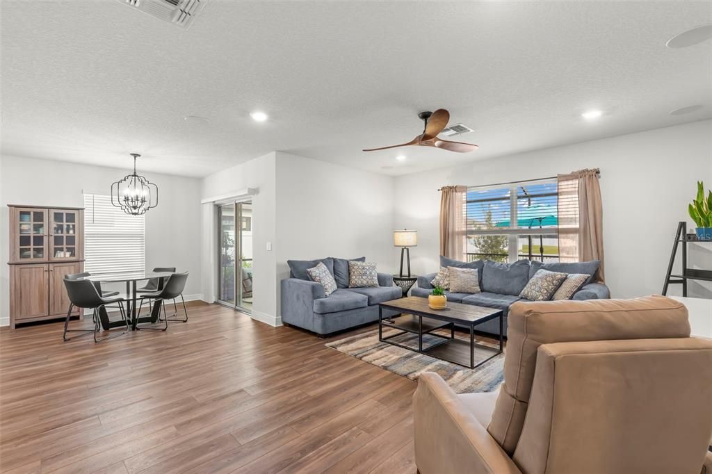 Chandelier, Dining room, Interior, Living room, Recessed Lighting, Wood Texture Flooring