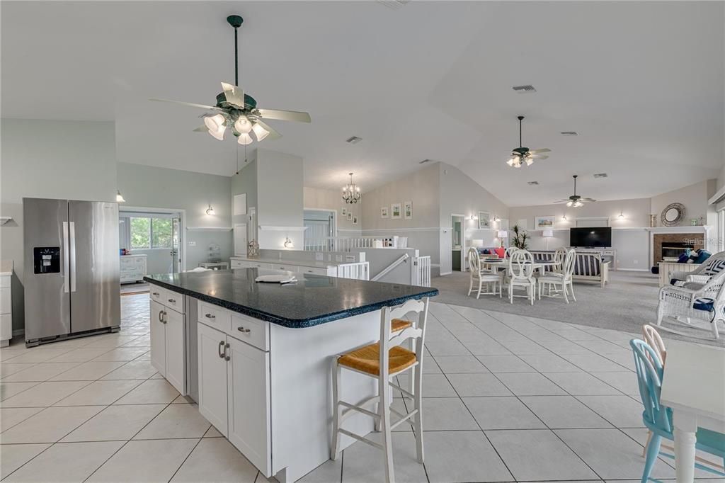 Chandelier, Dining room, Interior, Kitchen, Pendant Lights