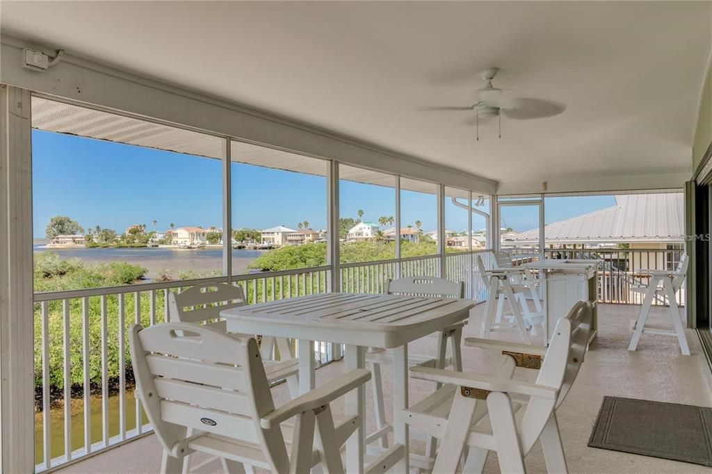 Interior, Sun Room, Water