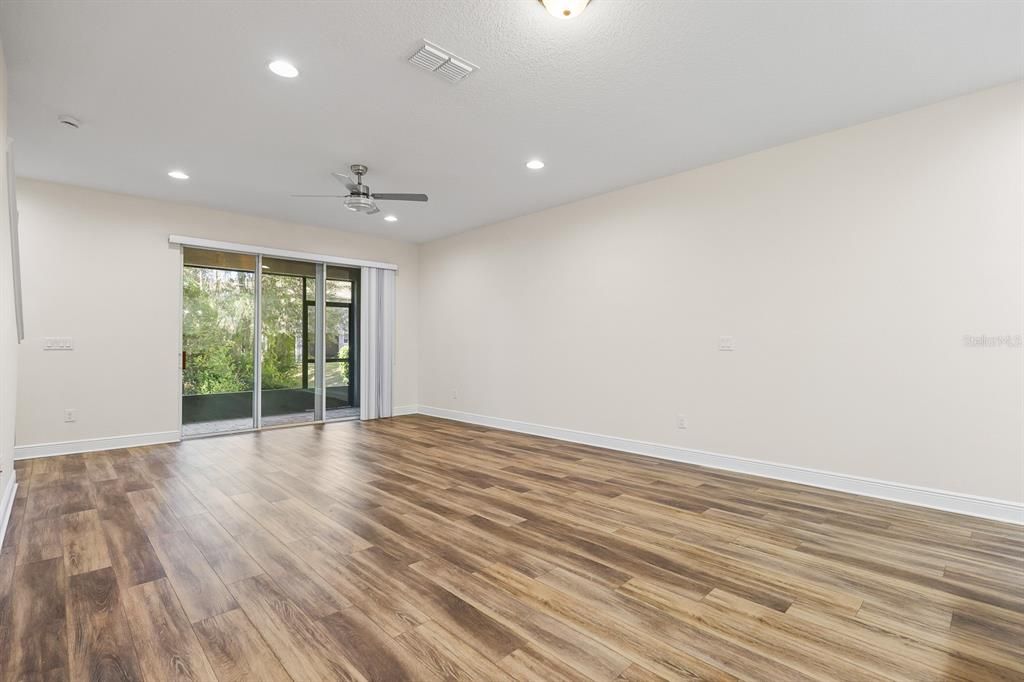 Empty room, Interior, Recessed Lighting, Wood Texture Flooring