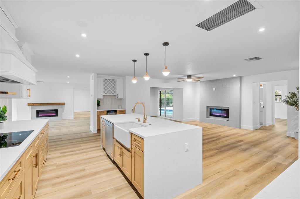 Fireplace, Interior, Kitchen, Pendant Lights, Recessed Lighting, Wood Texture Flooring