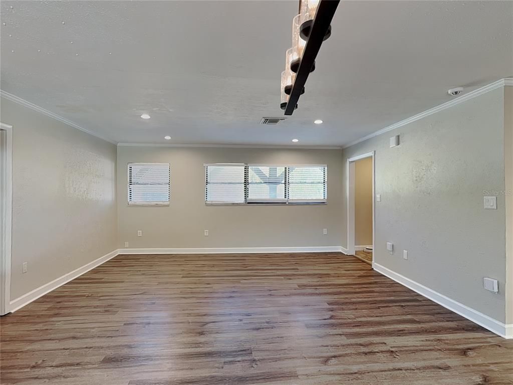 Empty room, Interior, Recessed Lighting, Wood Texture Flooring