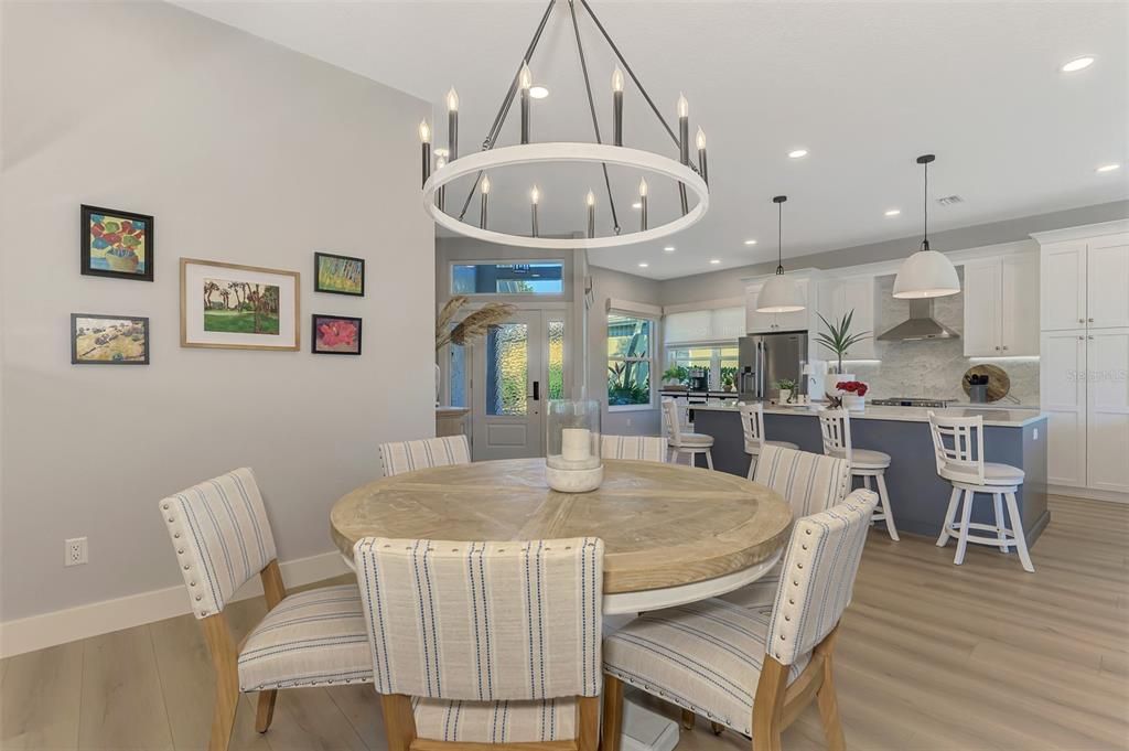 Chandelier, Dining room, Interior, Kitchen, Pendant Lights, Recessed Lighting, Wood Texture Flooring