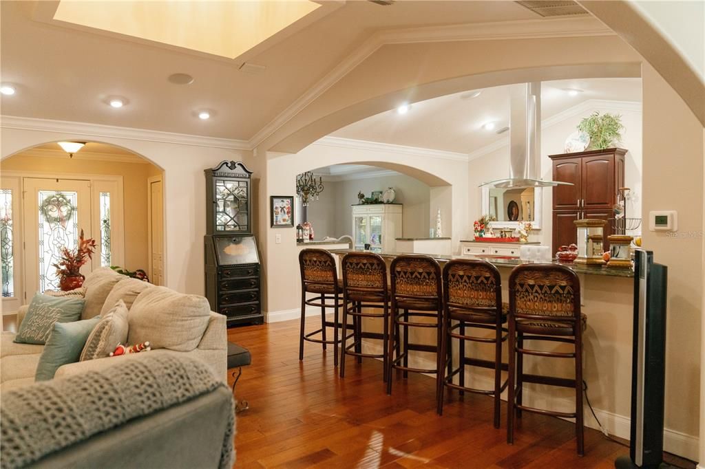 Interior, Recessed Lighting, Wood Texture Flooring
