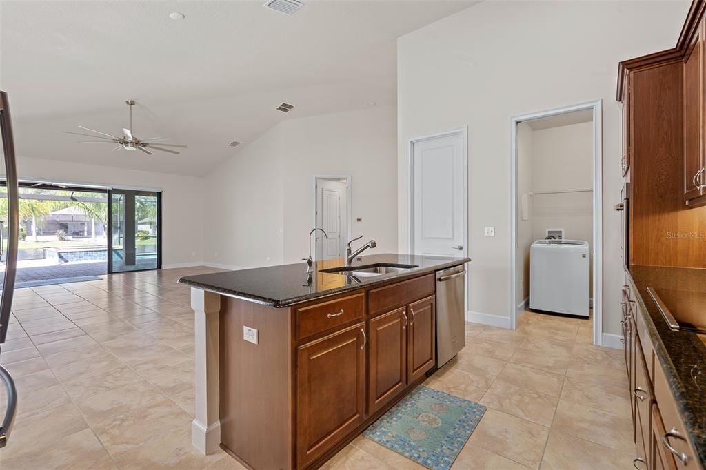 Interior, Kitchen, Recessed Lighting, Washer