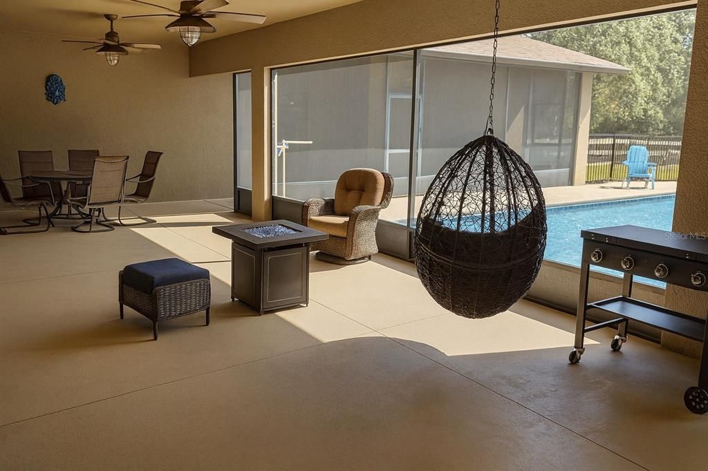 Dining room, Interior, Pendant Lights