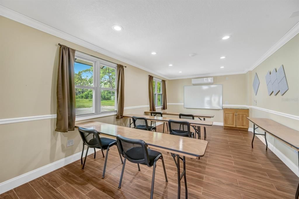 Dining room, Interior, Recessed Lighting, Wood Texture Flooring