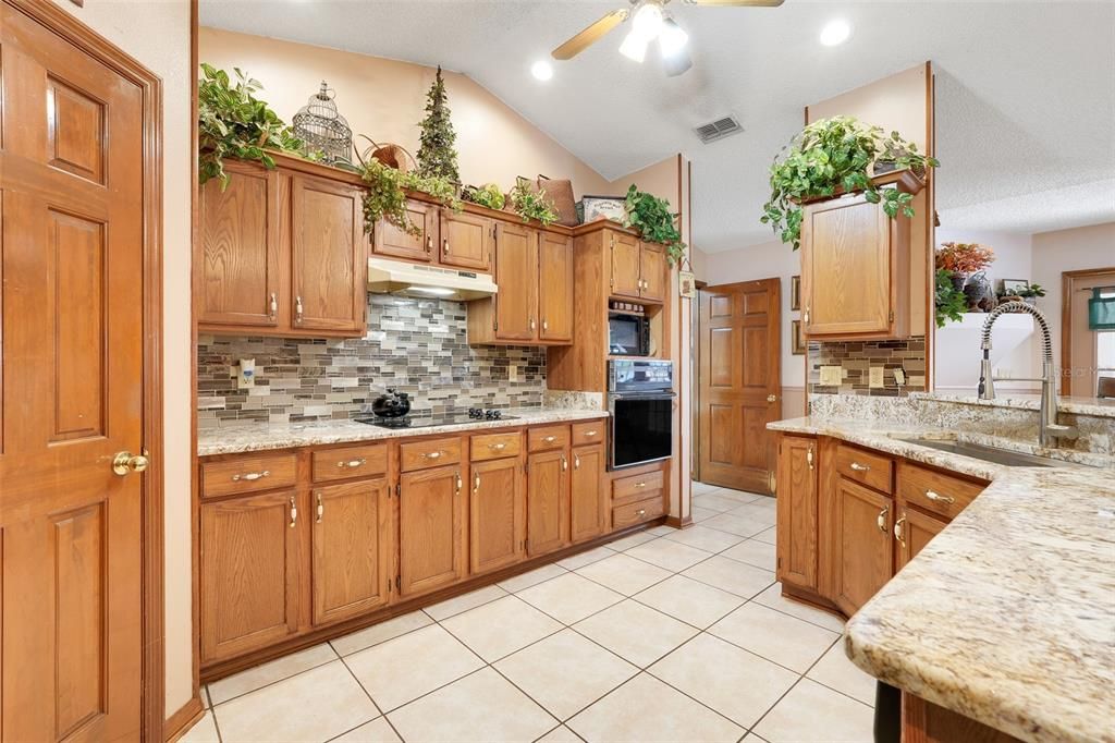 Interior, Kitchen, Recessed Lighting