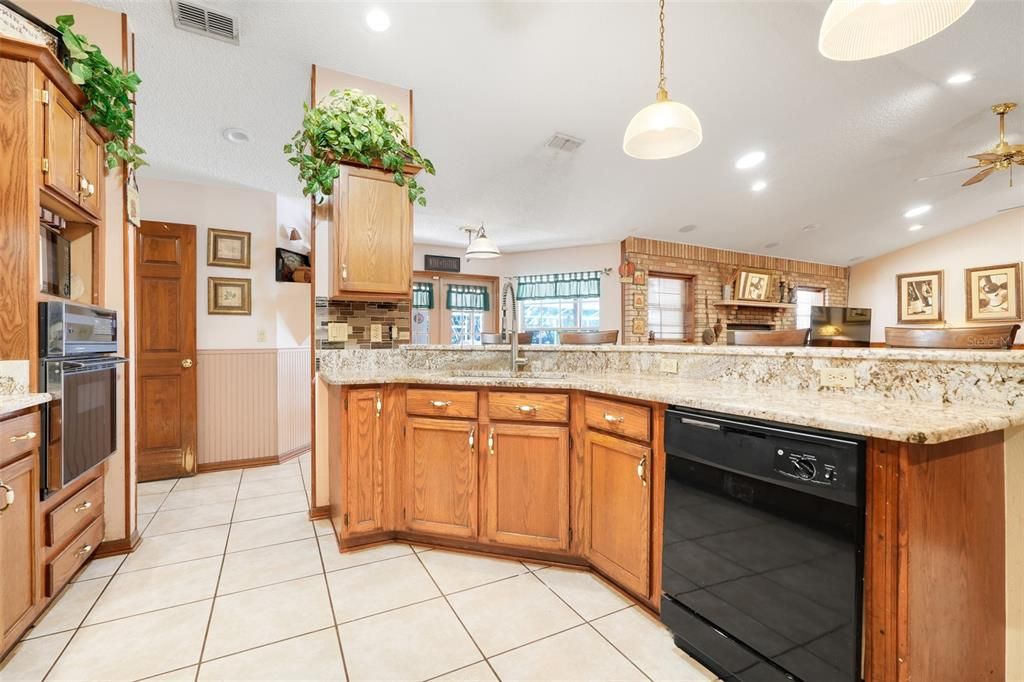 Interior, Kitchen, Pendant Lights, Recessed Lighting