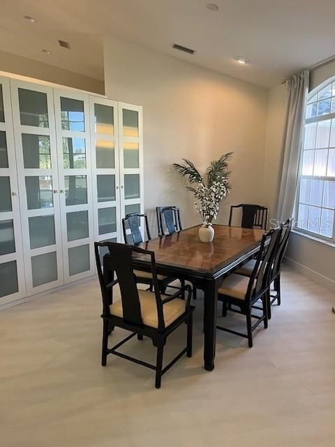 Dining room, Interior, Recessed Lighting