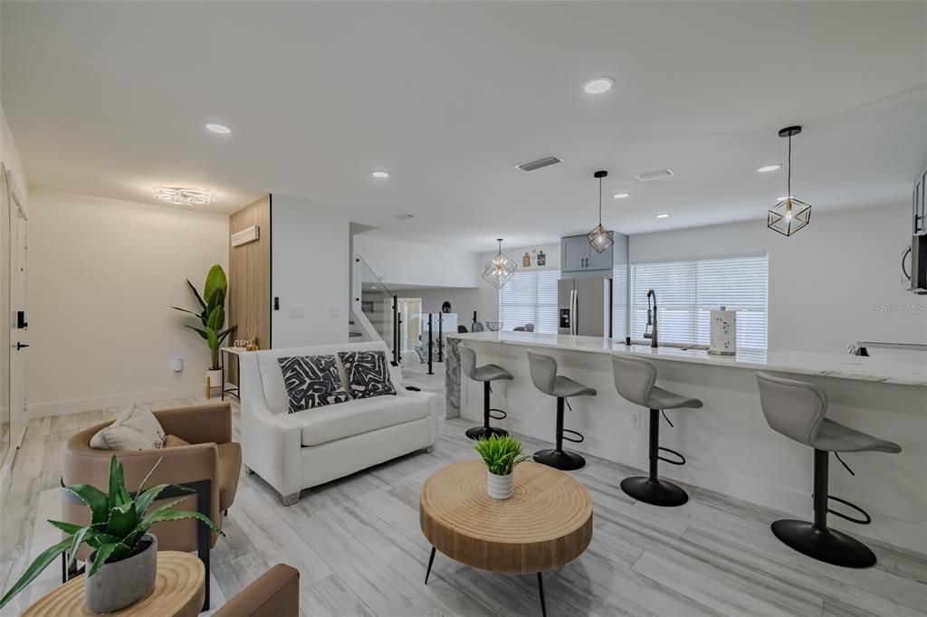 Interior, Pendant Lights, Recessed Lighting, Wood Texture Flooring