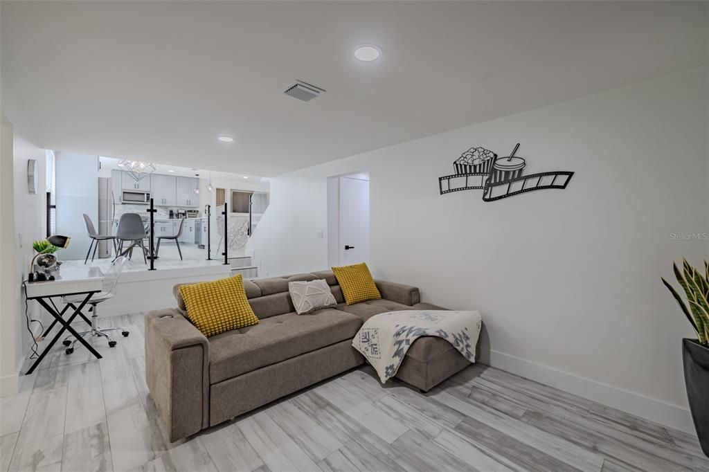 Interior, Living room, Recessed Lighting, Wood Texture Flooring